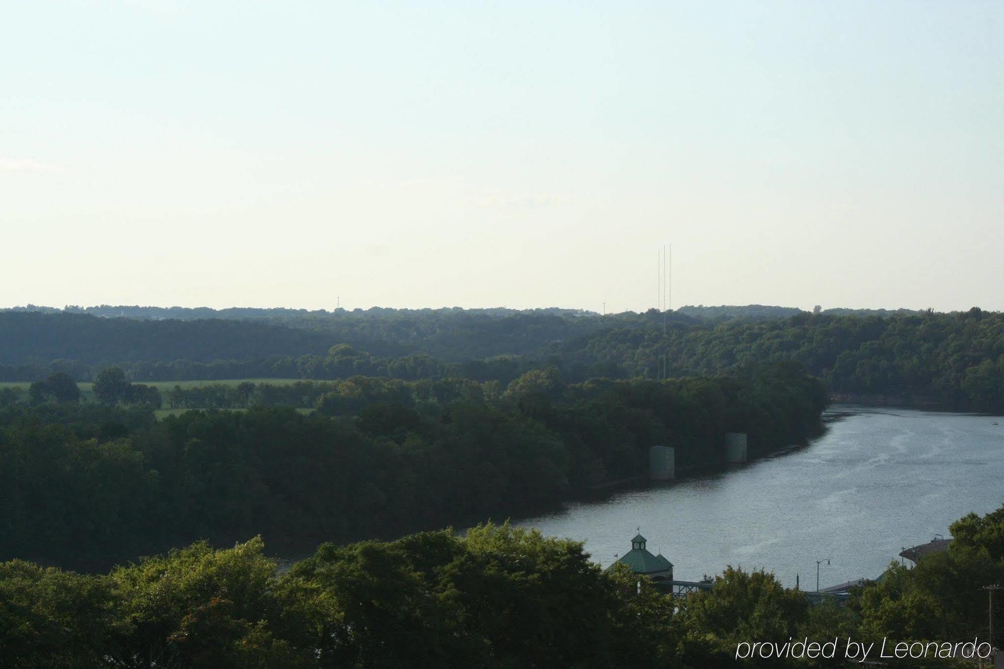 Country & By Radisson, Clarksville, Tn Hotel 3*