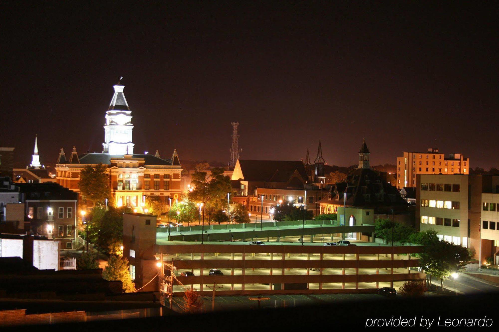 Country & By Radisson, Clarksville, Tn 3*